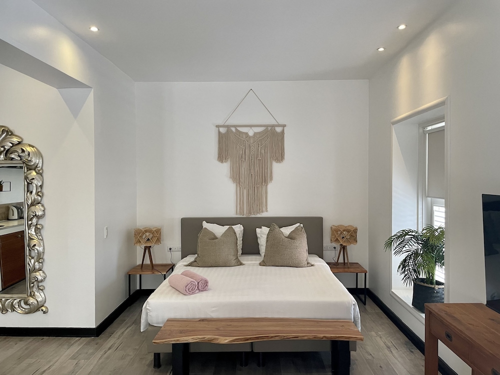 SUPERIOR, DOUBLE BED, BALCONY