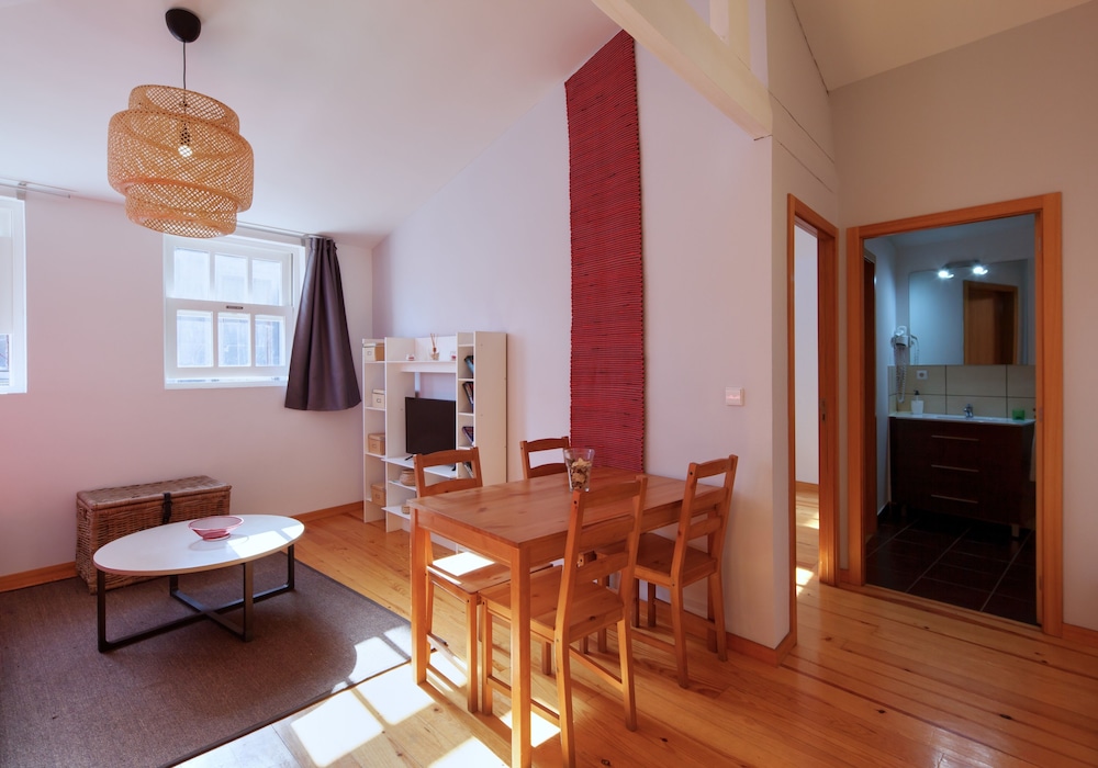 Aparthotel Oporto Entreparedes 49/77