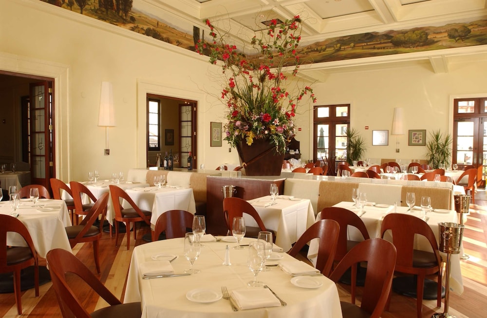 Universal's Loews Portofino Bay Hotel 58/83