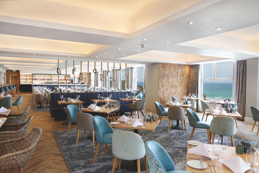 Esplanade Hotel 85/100