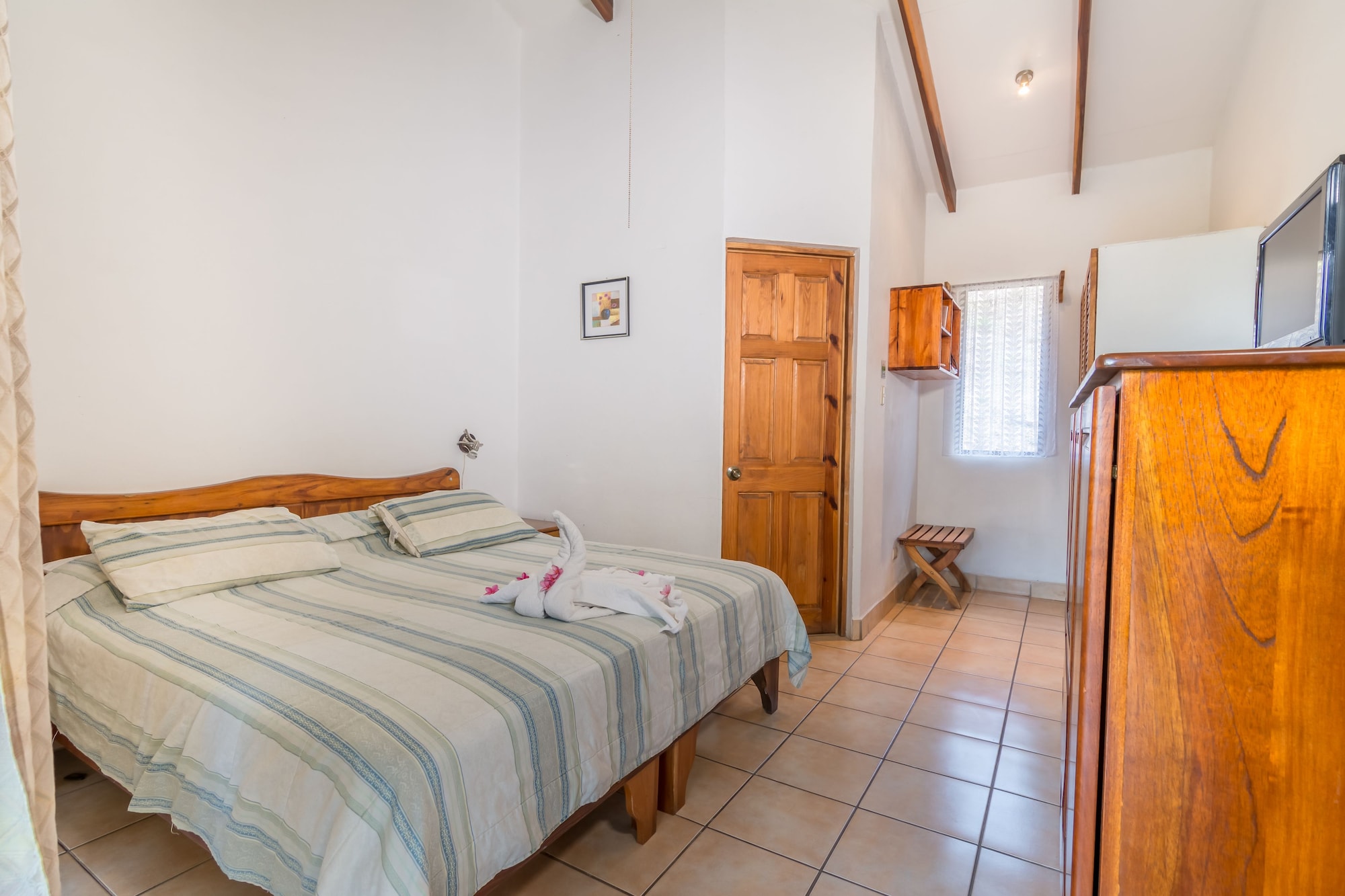 Standard, King Bed, Pool Access, Garden Area