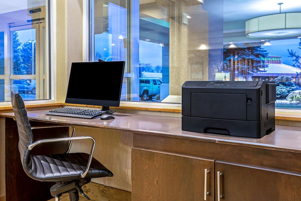 La Quinta Inn & Suites by Wyndham Coeur d Alene 36/41