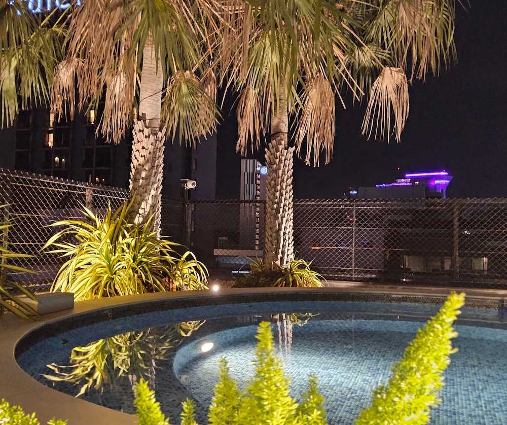 XQ Pattaya Hotel 42/50