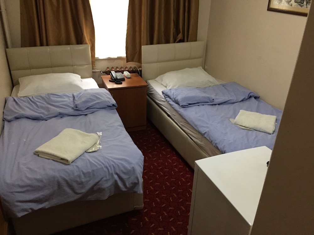 Istanbul Paris Hotel And Hostel 18/74