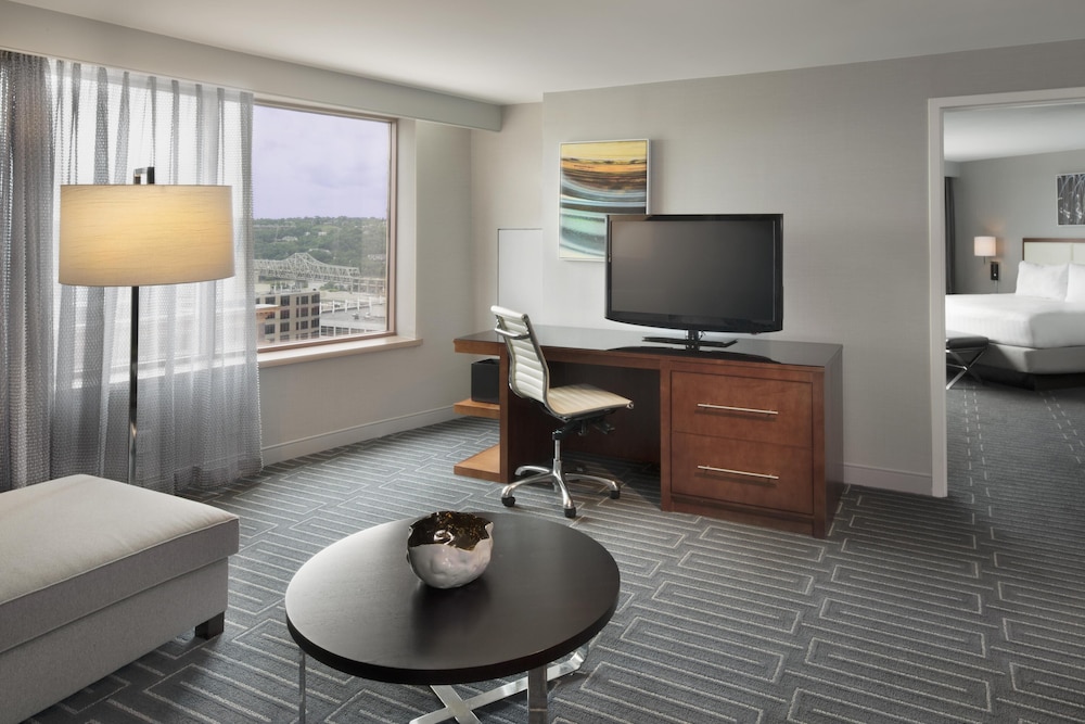 Hyatt Regency Cincinnati 41/66