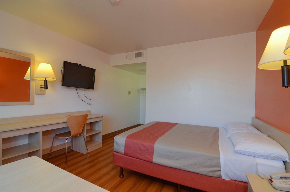 Motel6 Indio, CA - Palm Springs 20/39