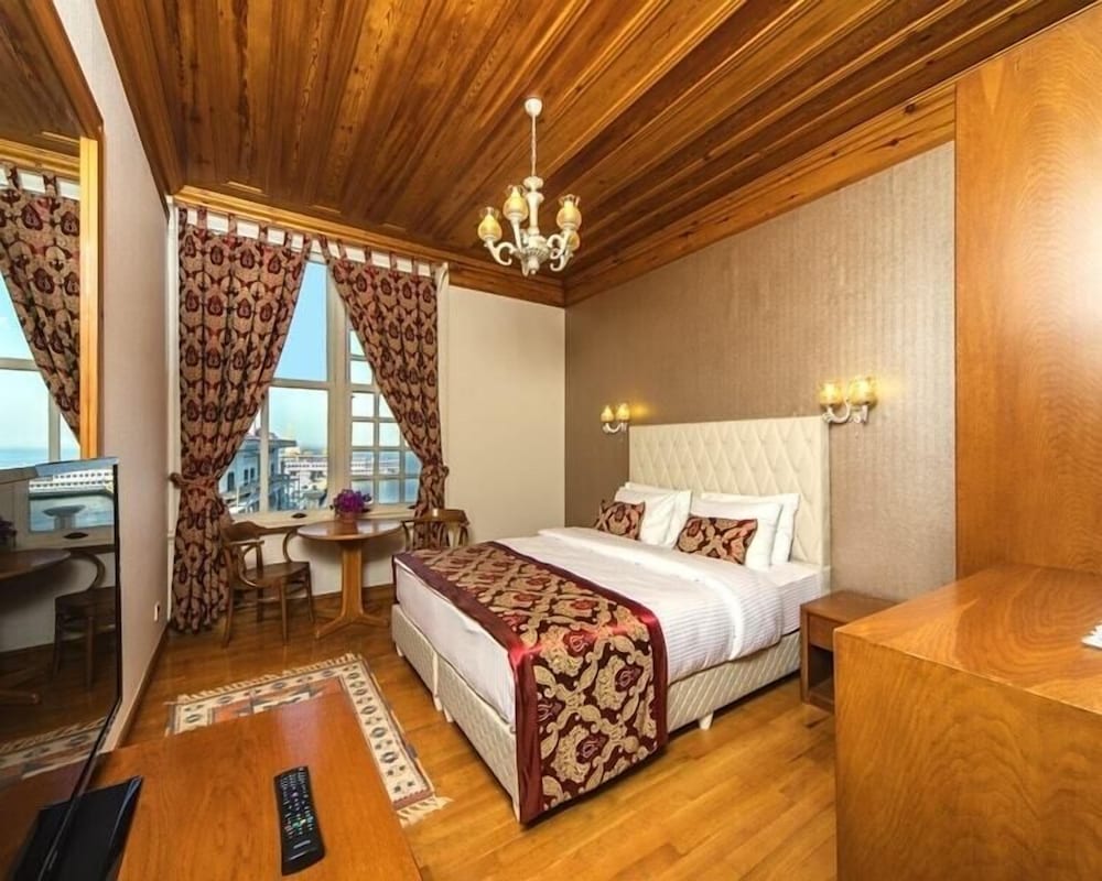 1 BEDROOM, DELUXE, DOUBLE BED