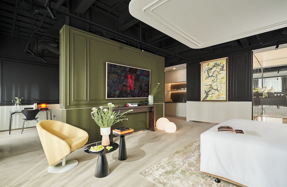 Signature By M Village Hai Ba Trung, a brand of Modern Village Lifestyle 35/45
