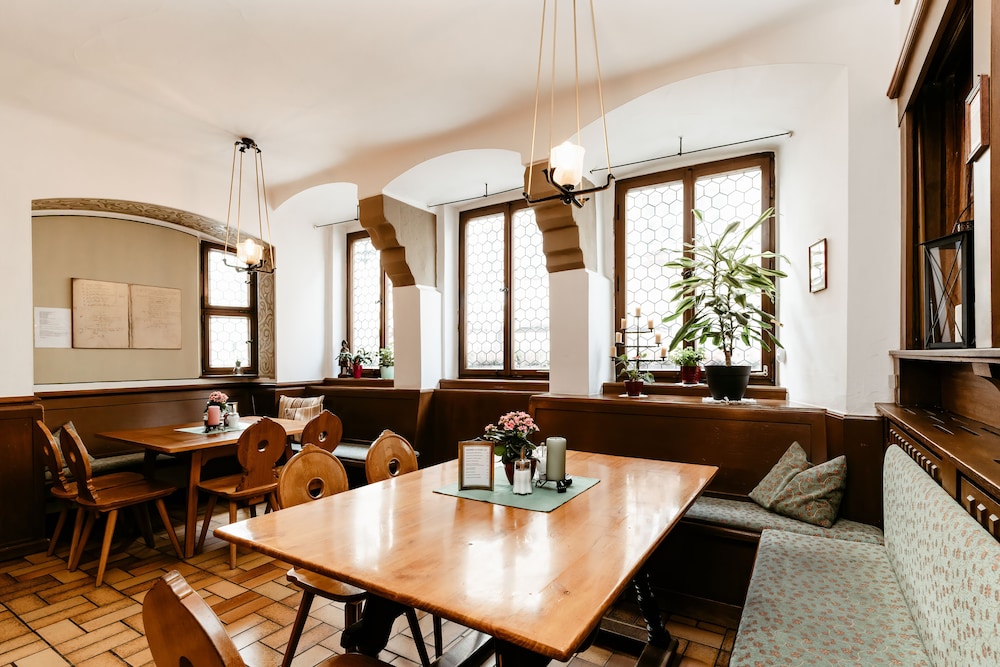 Hotel Gasthof Goldener Greifen 41/50