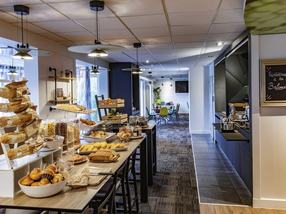 NOVOTEL VALENCIENNES AERODROME 33/48