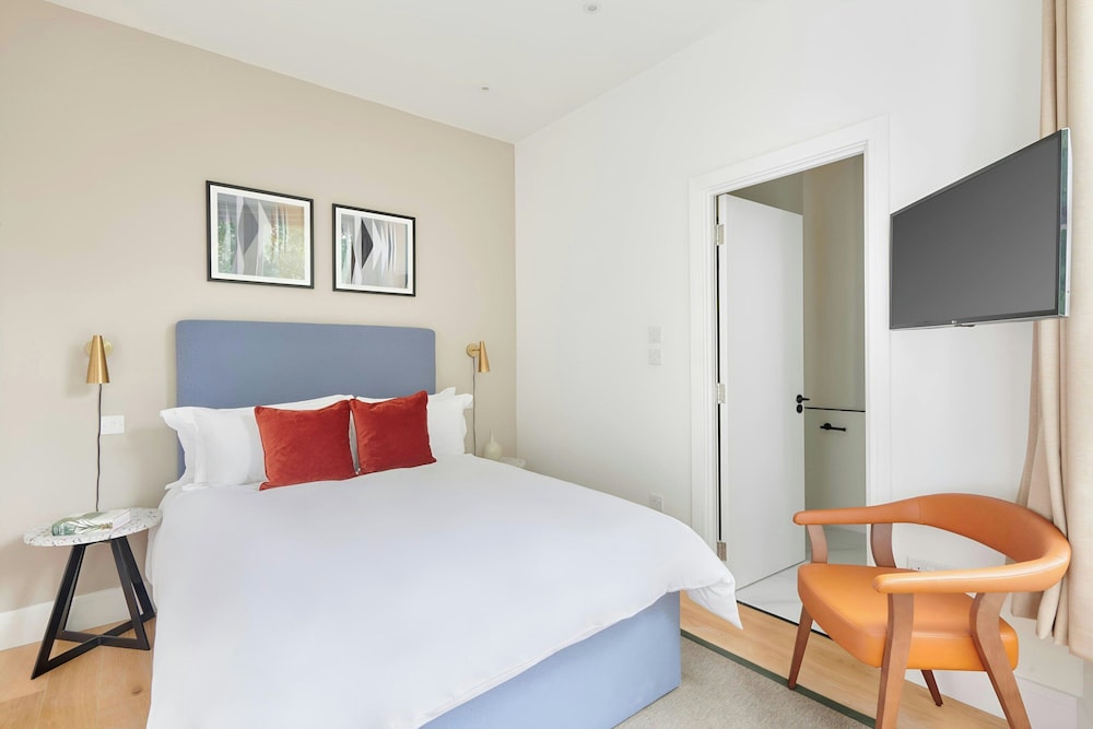 Room, Double Bed