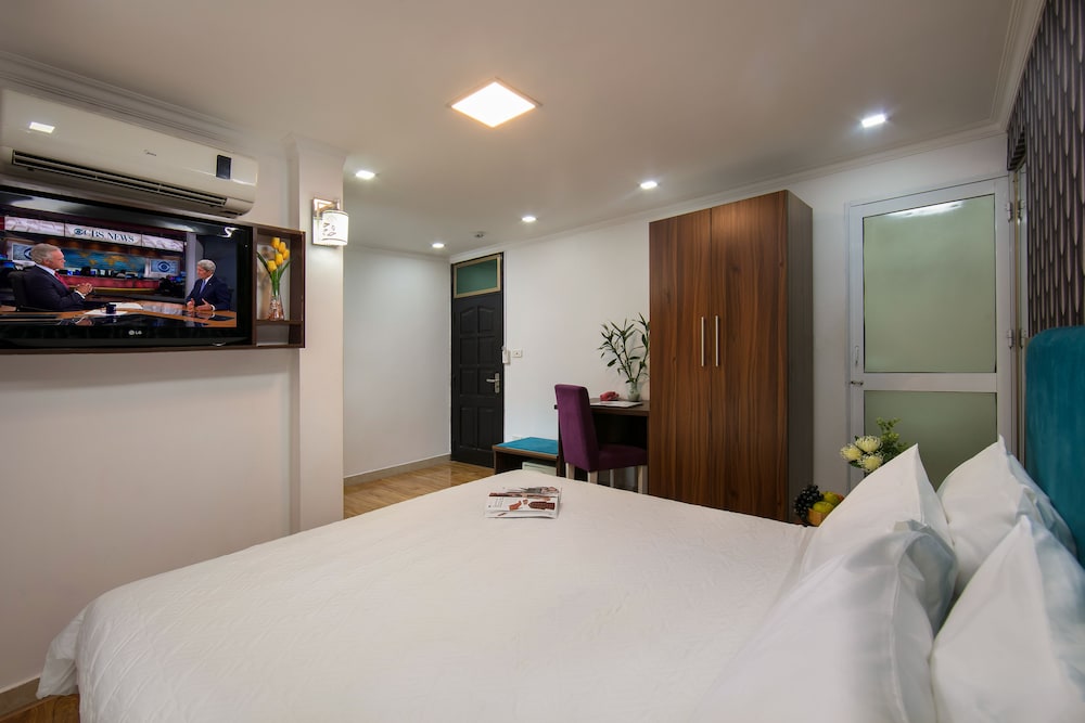 Kingly Hotel 26/56