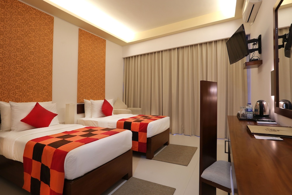 Mount Blue Kandy Hotel And Spa 6/63