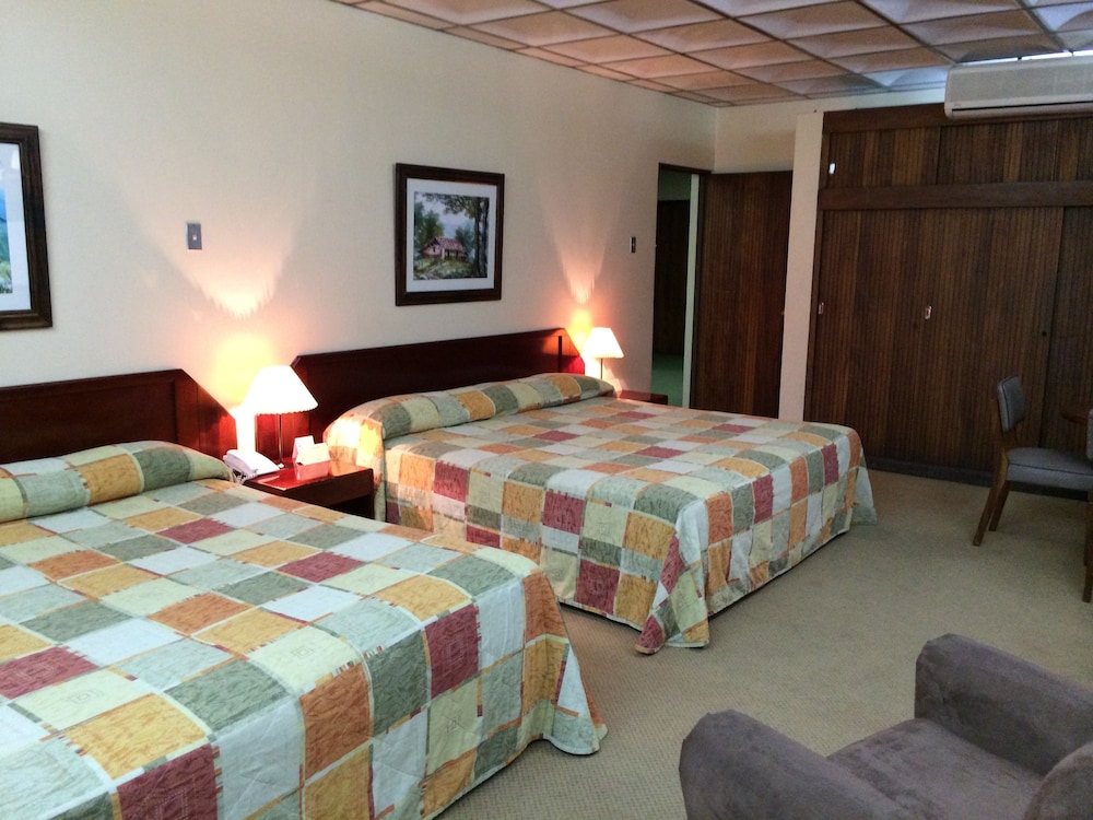 Costa Rica Tennis Club And Hotel 26/80