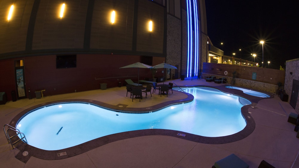 Cherokee Casino & Hotel Roland 5/71