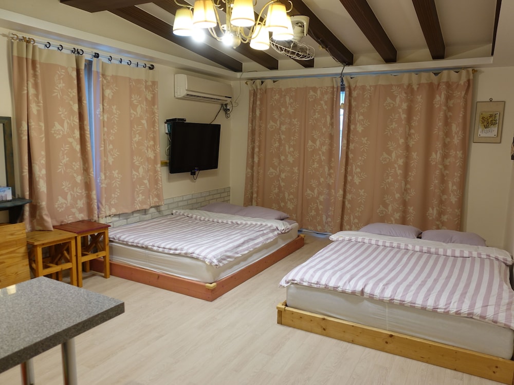 Good Relation Villa 8/51