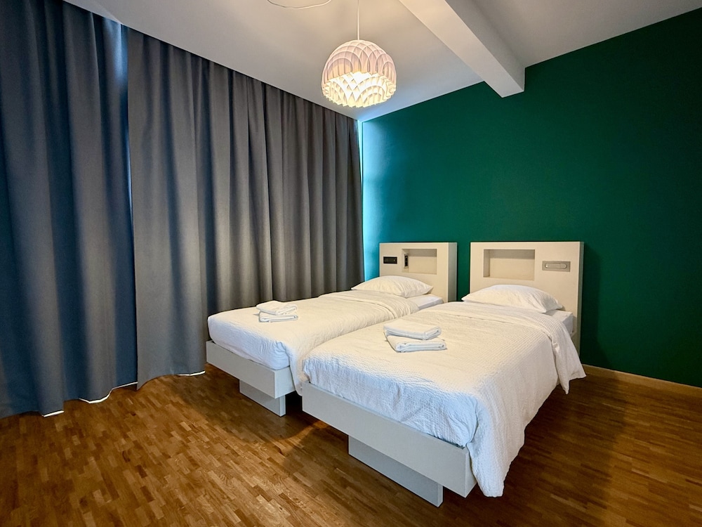 Geneva Hostel 19/70