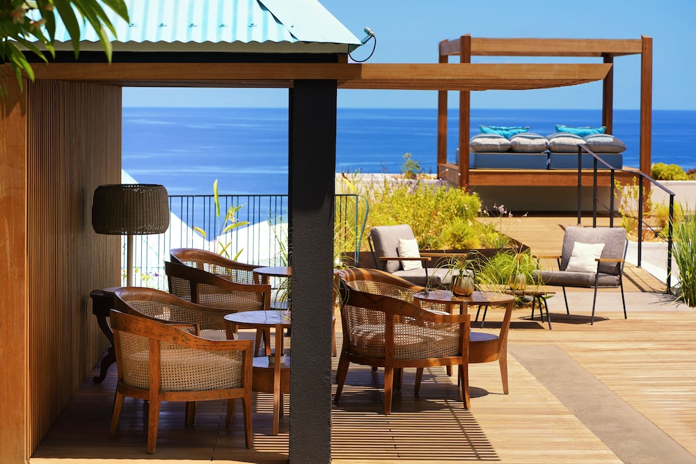 Blue Margouillat Seaview Hotel 24/35