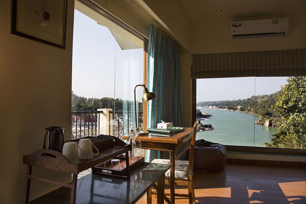 Laxman Jhula Divine Resort 21/49