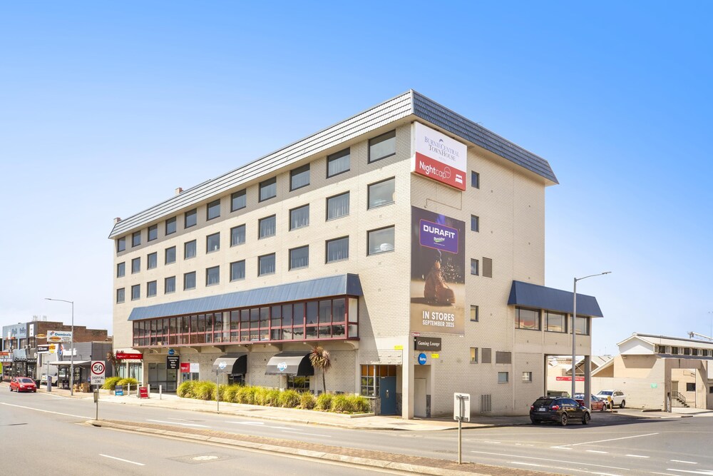 Burnie Central Townhouse Hotel 5/65