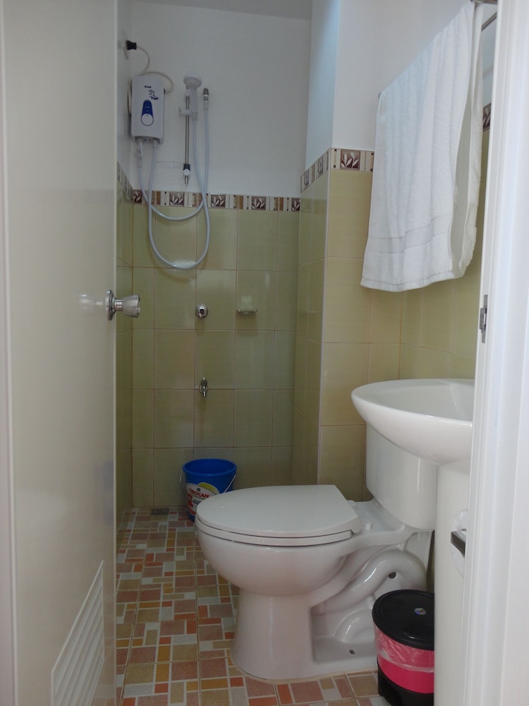 Cool Stay Inn 55/59