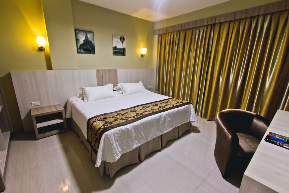 Megal Suites Hotel 12/45