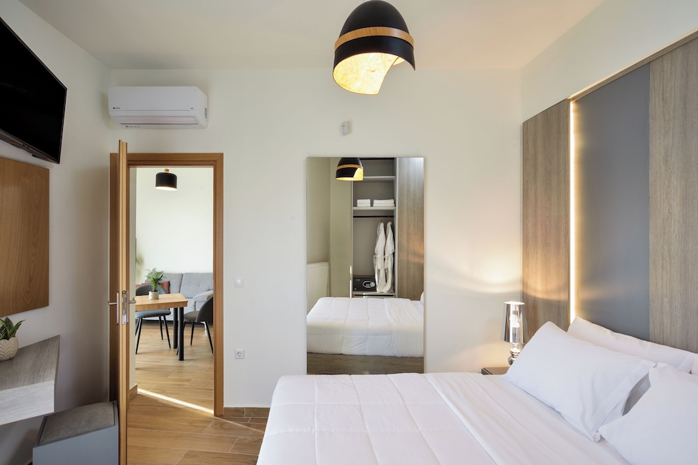 Elia Residences 17/59