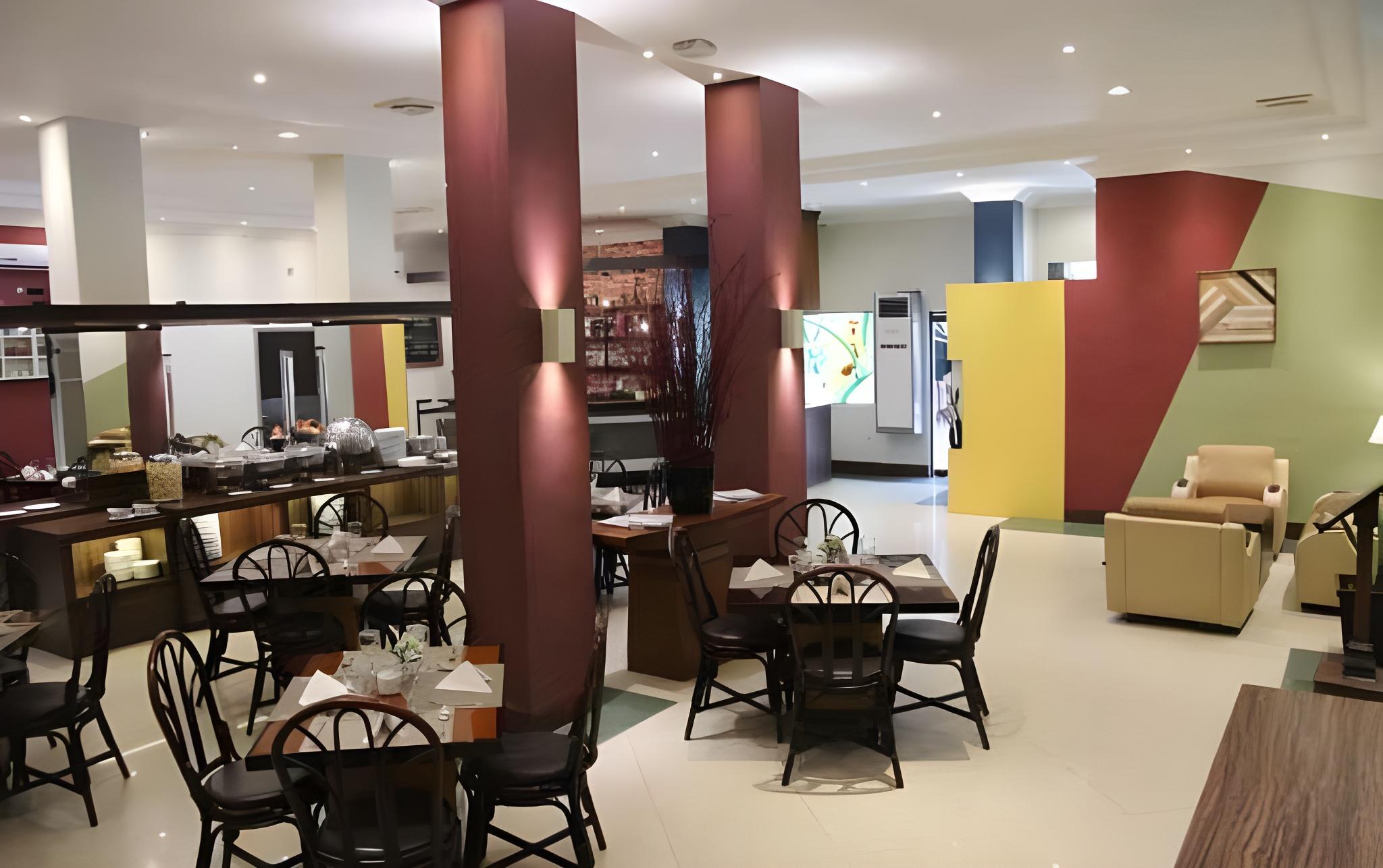 Hotel Roditha 24/30