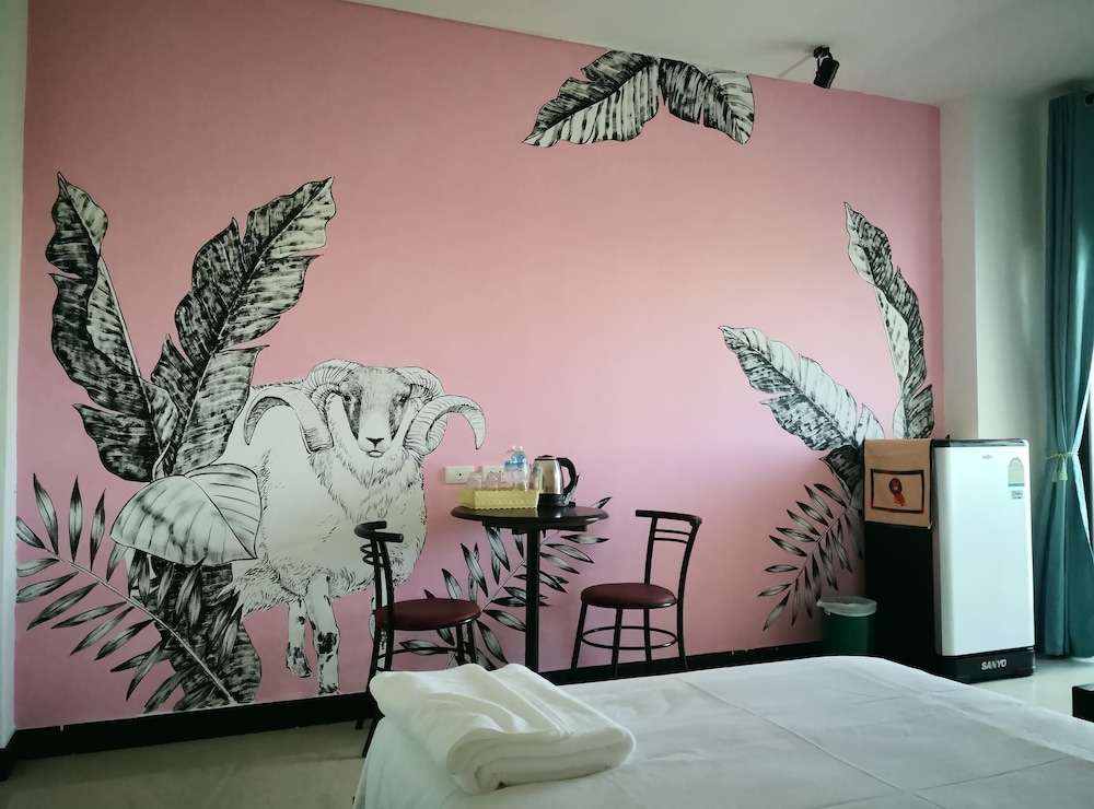 RoomQuest Patong Phuket 41/50