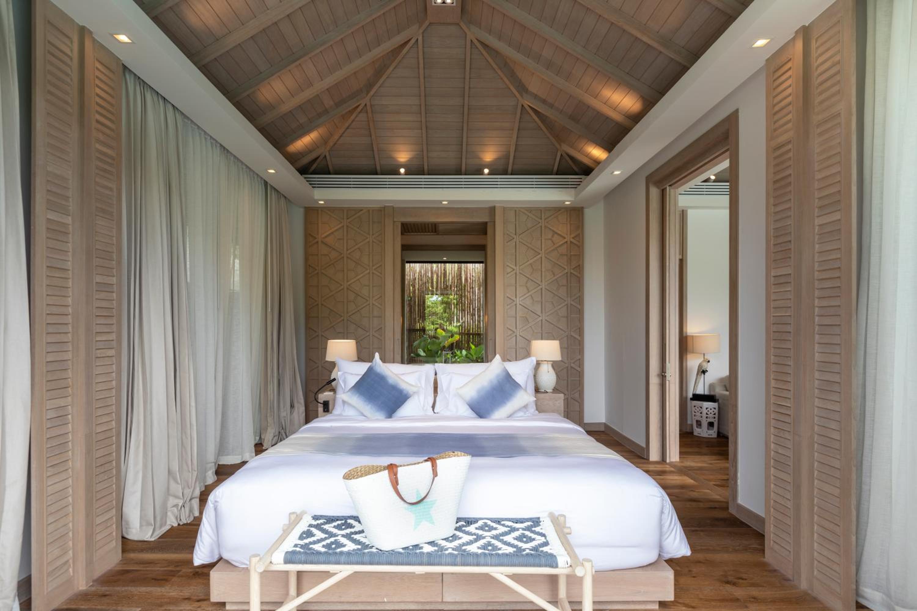 Tropical 2 Bedroom Pool Villa