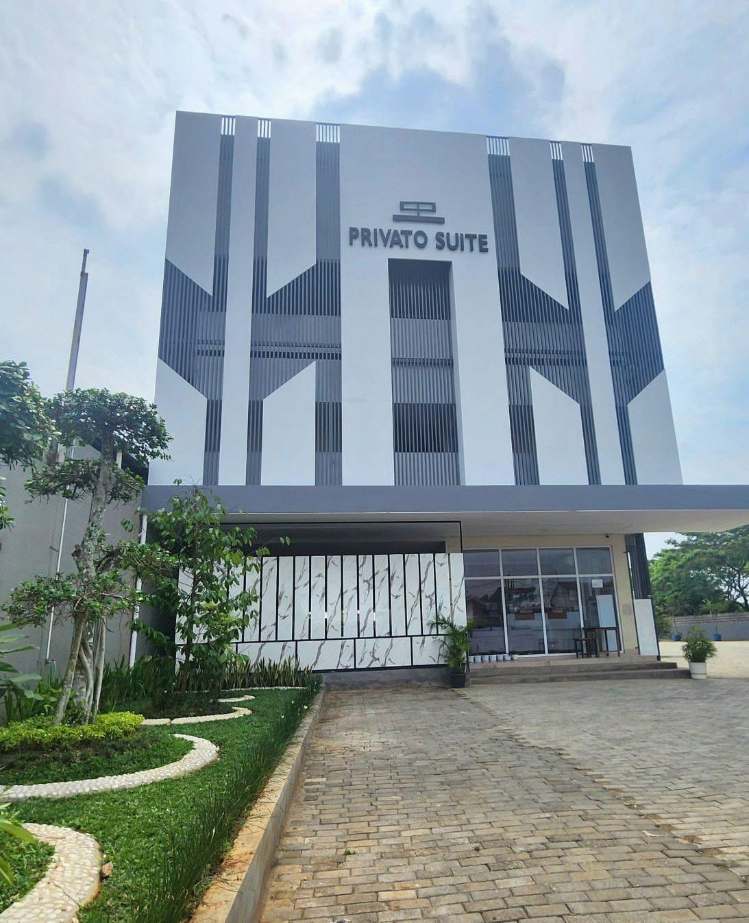 Privato Suite 7/42