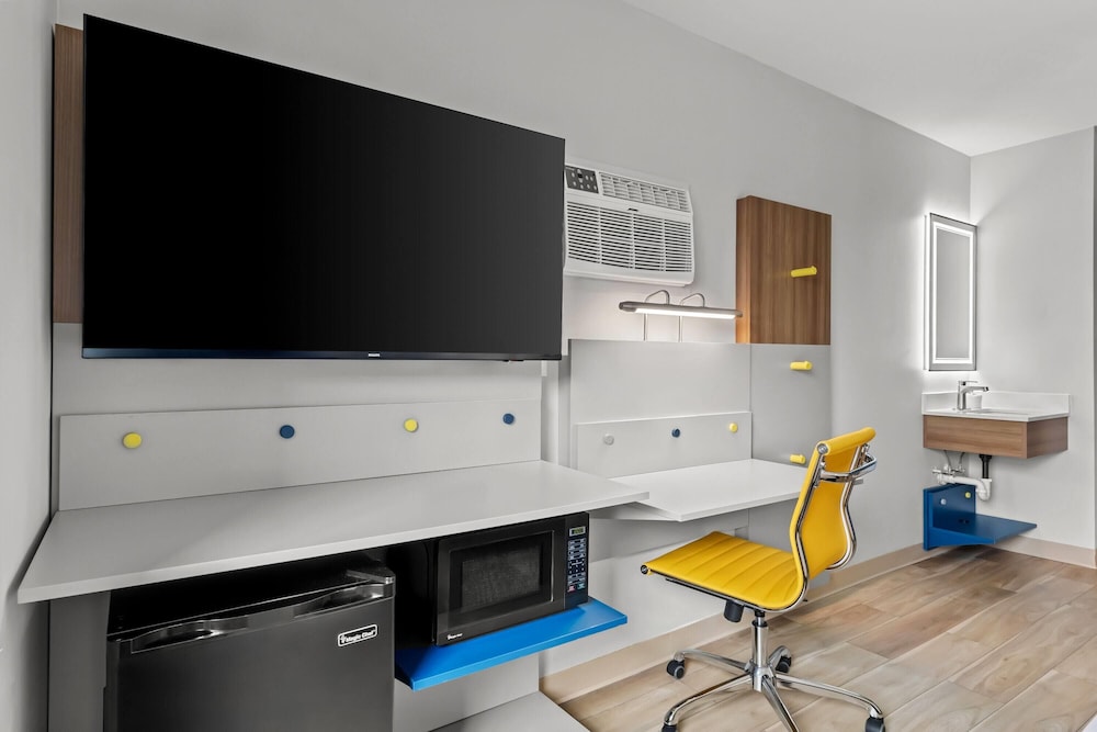 Microtel Inn & Suites by Wyndham Norcross 40/50