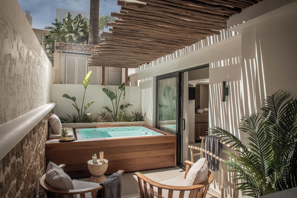 Soleil Rooms & Suites 27/42