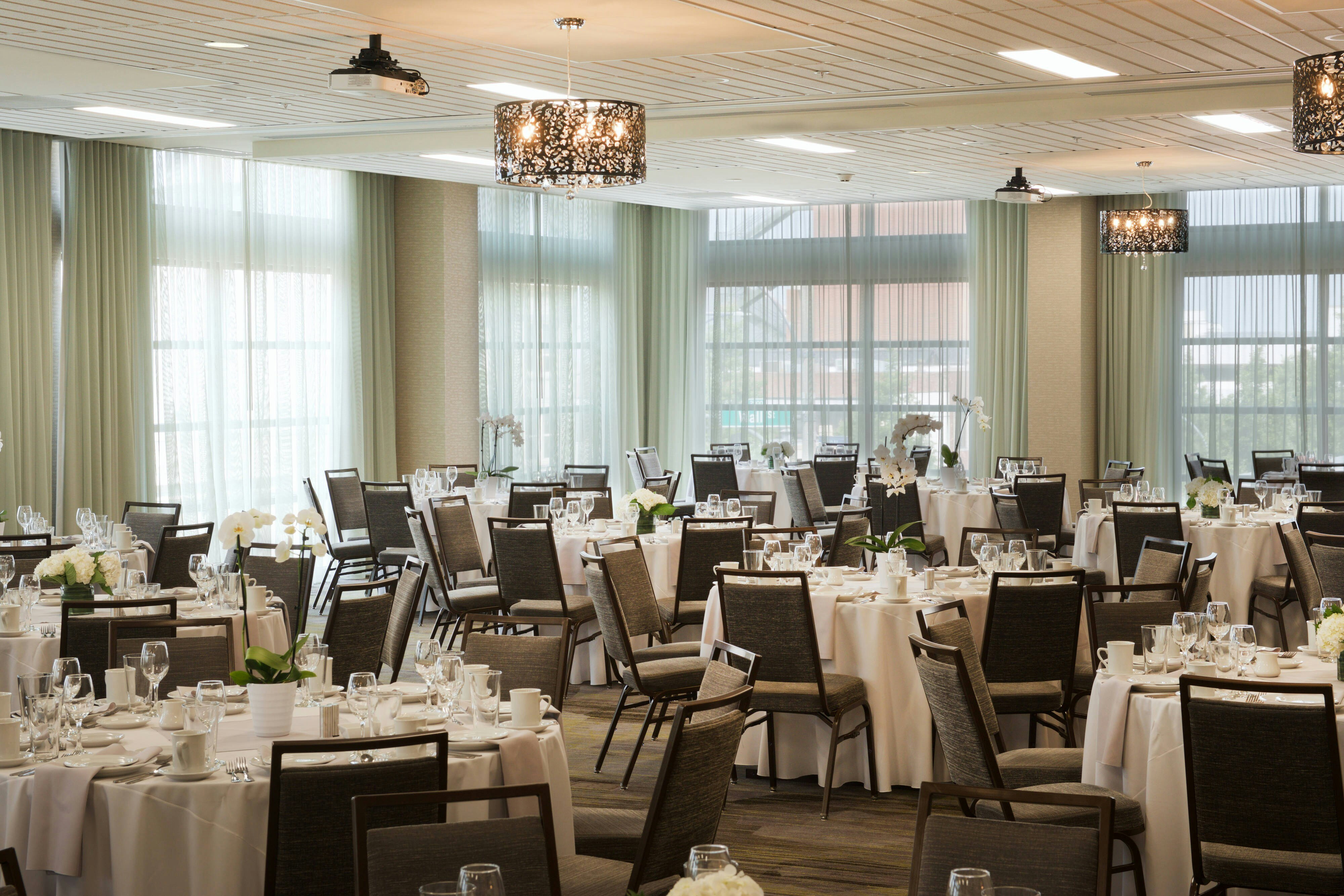 Courtyard by Marriott Seattle Everett Downtown 15/22