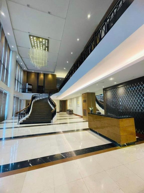 Grand Astoria Hotel 9/35