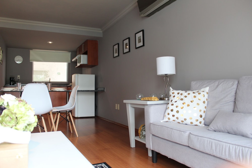 Suites Hipolito Taine 36/50