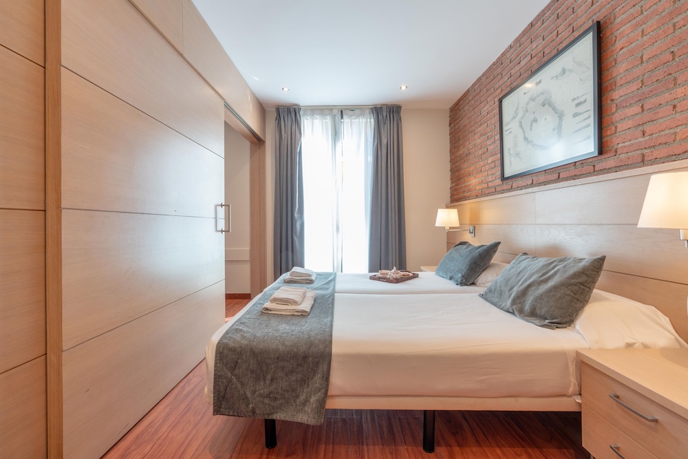 Serennia Cest Apartamentos Arc de Triomf 5/23