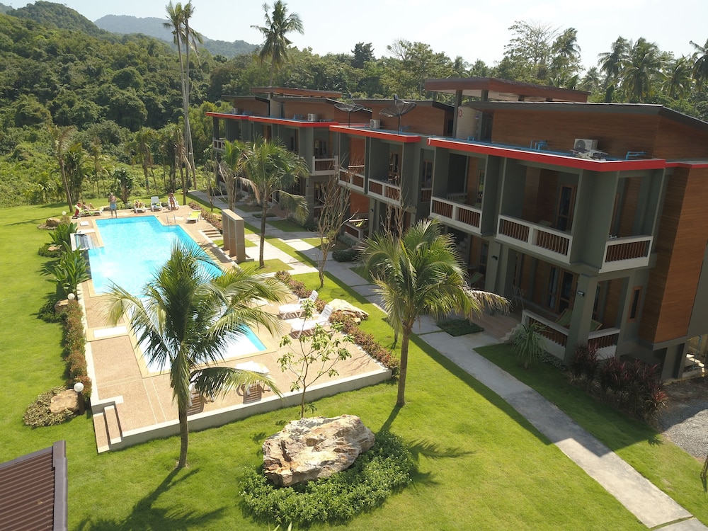 Lanta Infinity Resort 32/50