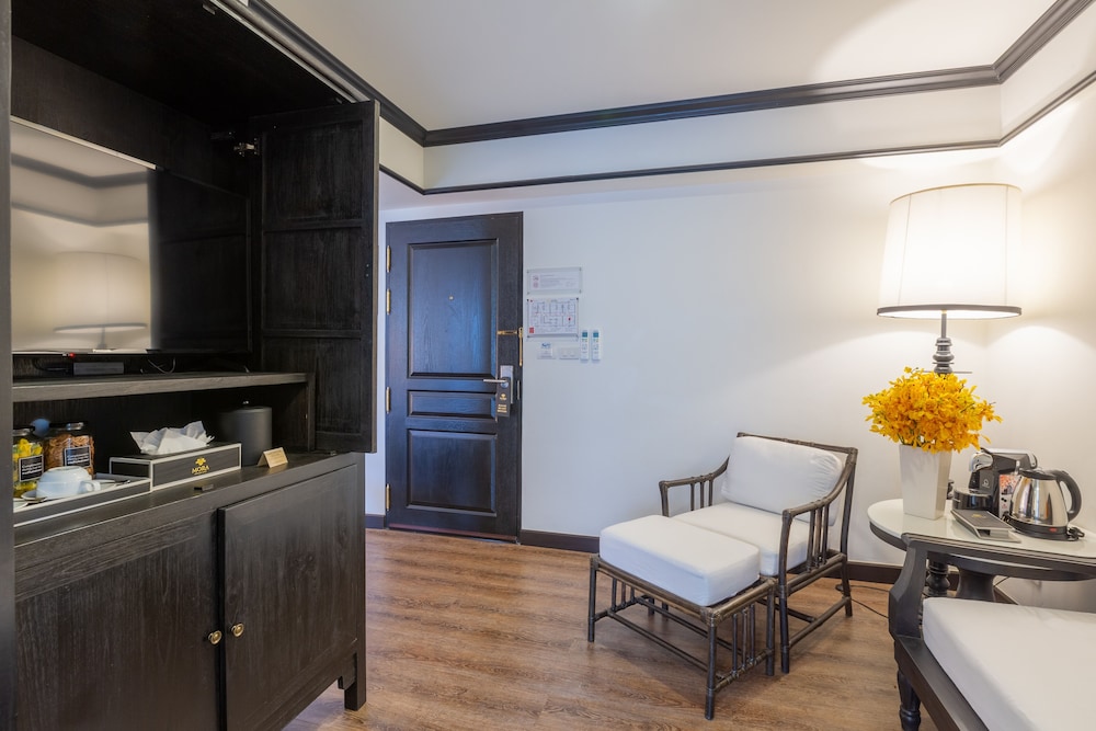 Mora Boutique Hotel 37/48