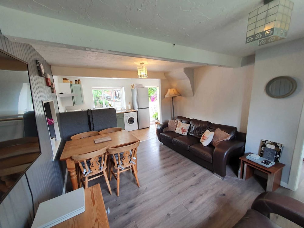 Martin Lane Farm Holiday Cottages 30/50