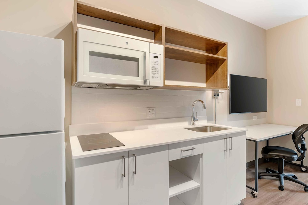 Extended Stay America Premier Suites - Charlottesville 39/50