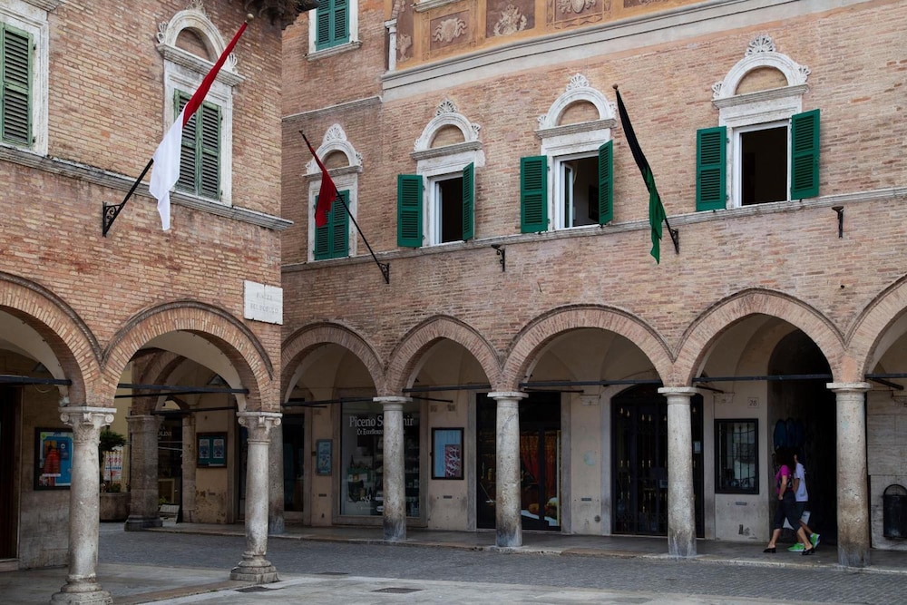 Residenza Dei Capitani 31/43
