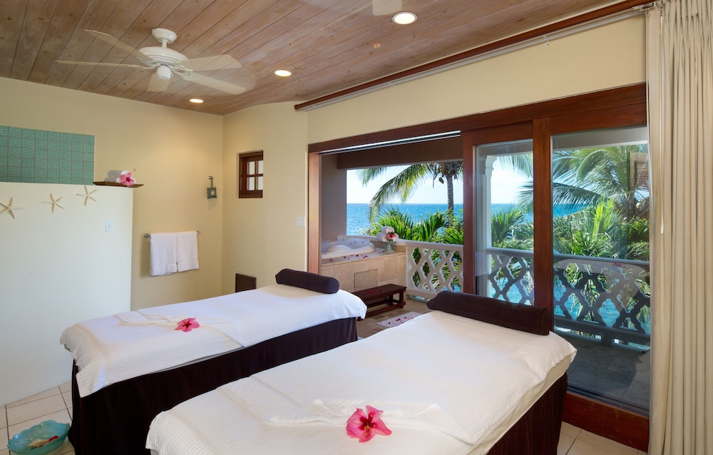 Curtain Bluff Resort All Inclusive 27/48