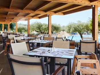 Alex Beach Hotel Bungalows 24/32
