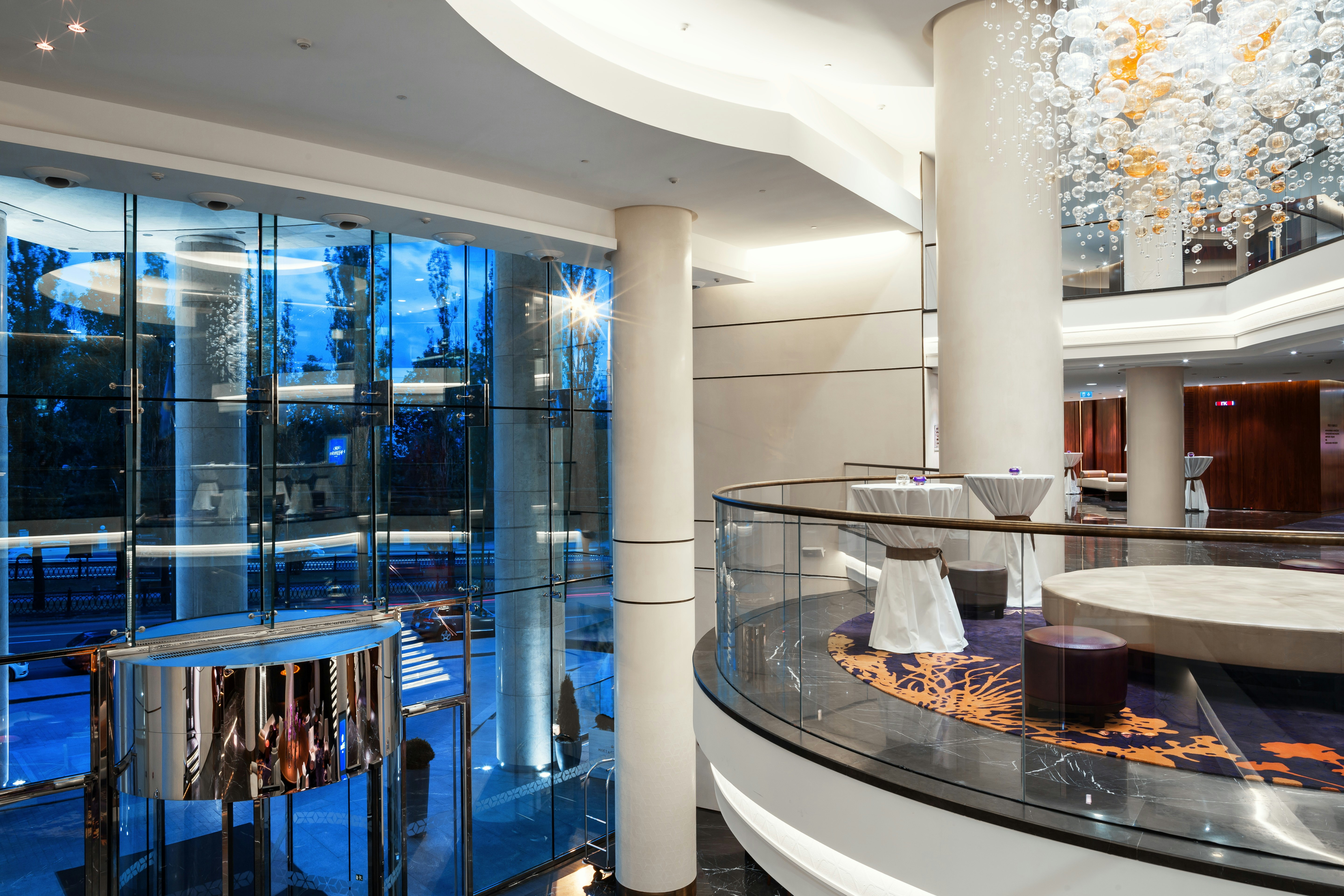 Hilton Kyiv 68/70