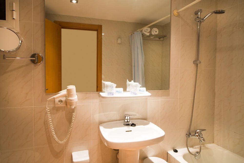 Room, Double Bed