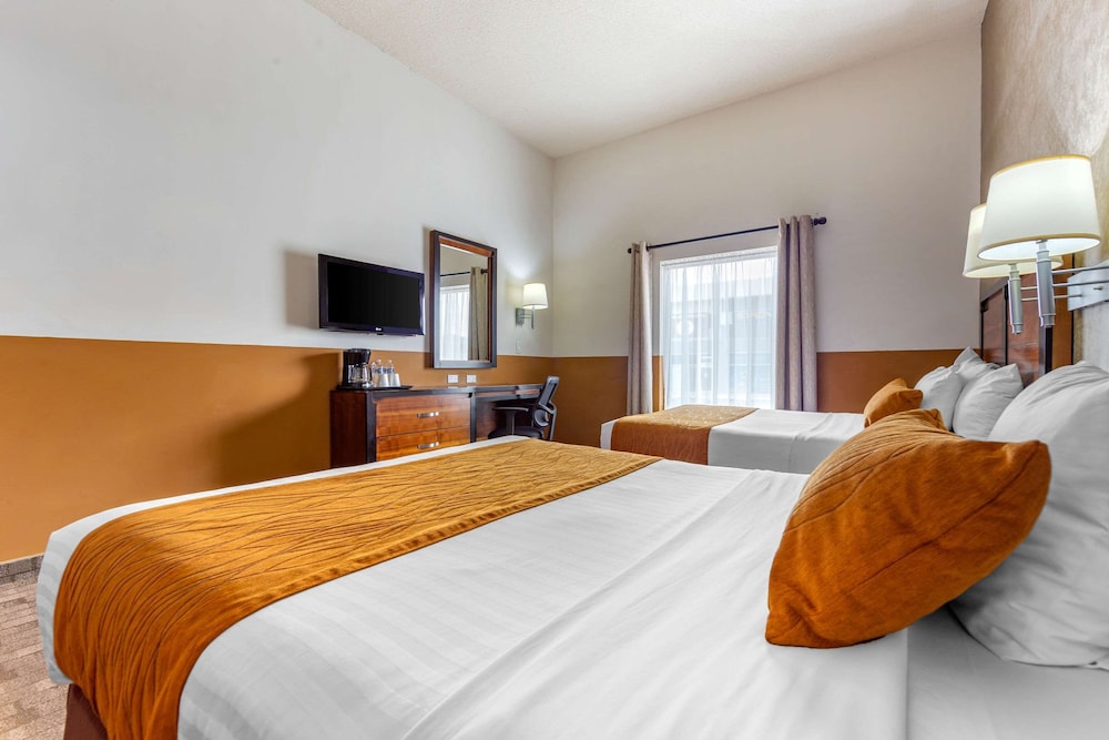 Comfort Inn Chihuahua, CHH 11/27