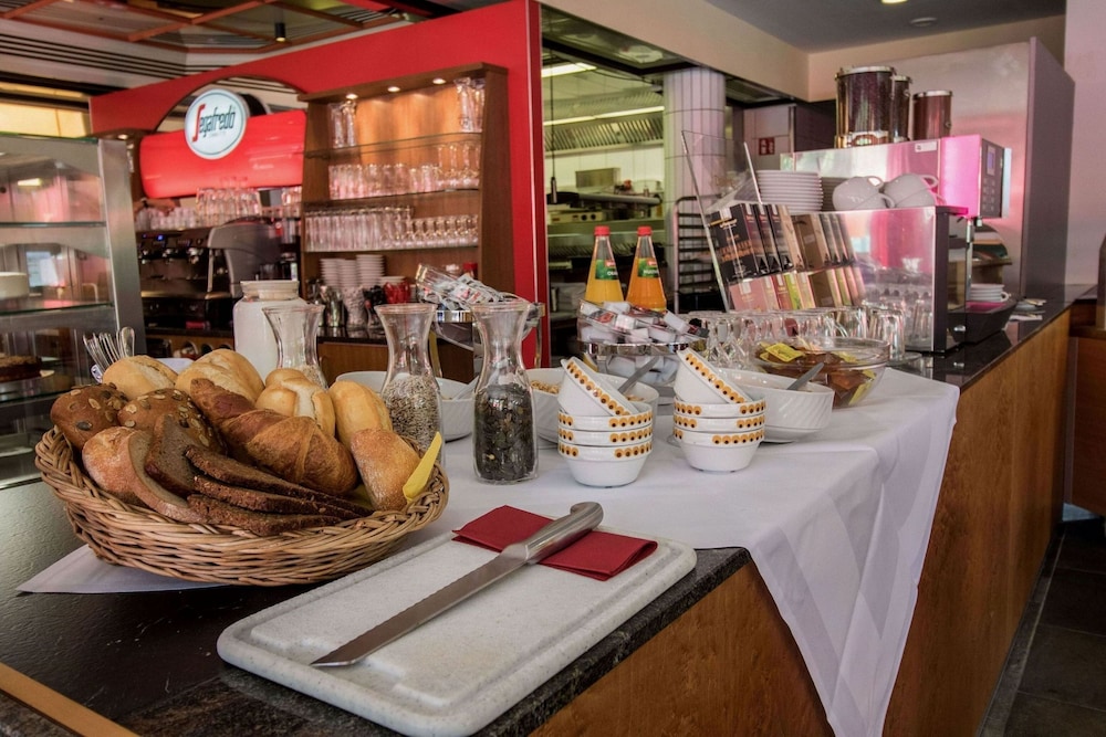 Serways Hotel Remscheid 29/36