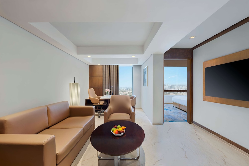 Hyatt Regency Chennai 48/80