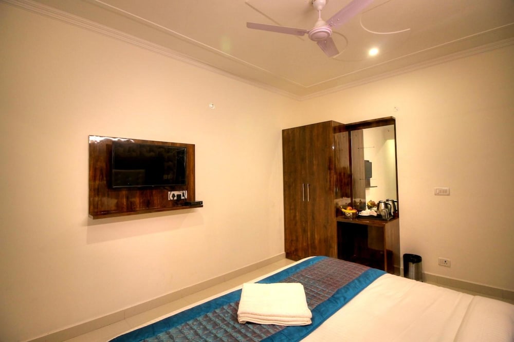 Hotel Ark Of Avalon 32/50
